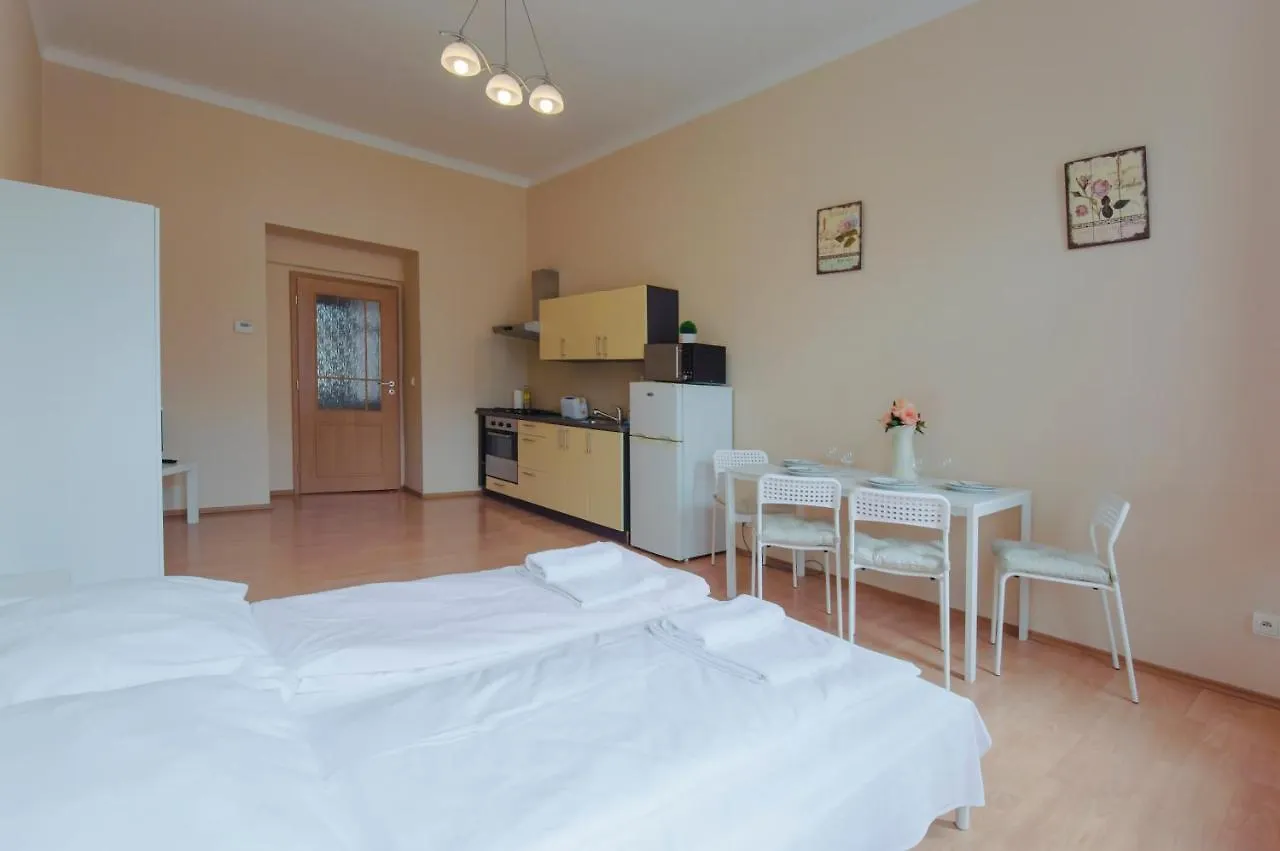 Modern Apartment Wenzigova 15 Praha 0*,