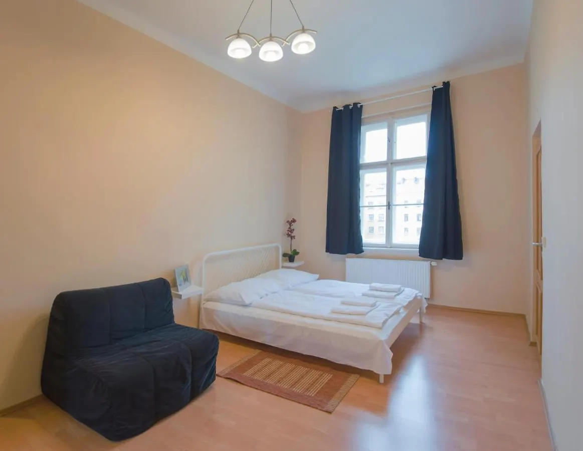 Modern Apartment Wenzigova 15 Praha