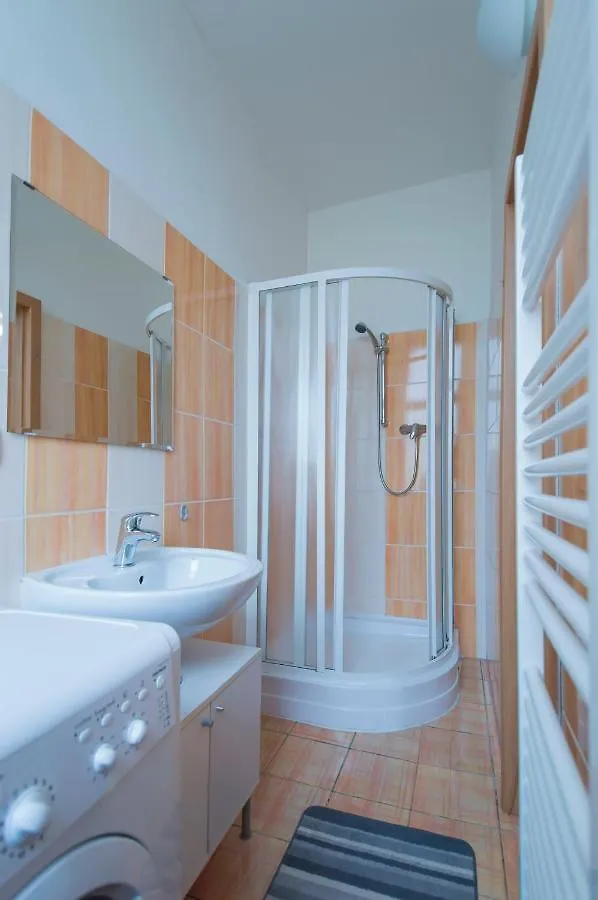 Modern Apartment Wenzigova 15 Praha