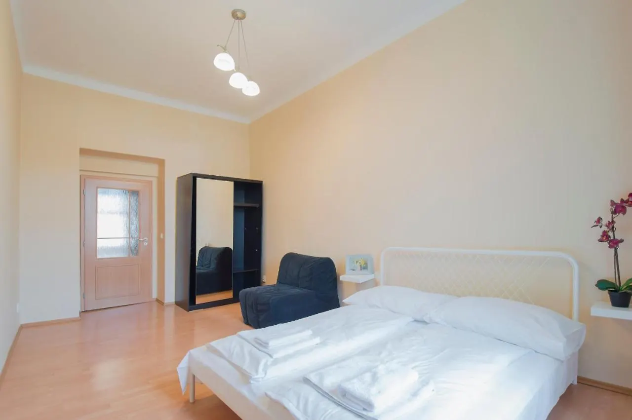 Modern Apartment Wenzigova 15 Praha
